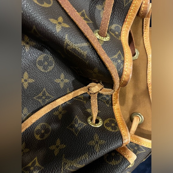 LOUIS VUITTON Monogram Montsouris GM Backpack - Picture 9 of 12